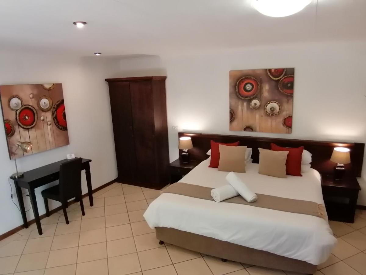 Fourways Bnb Johannesburg Esterno foto