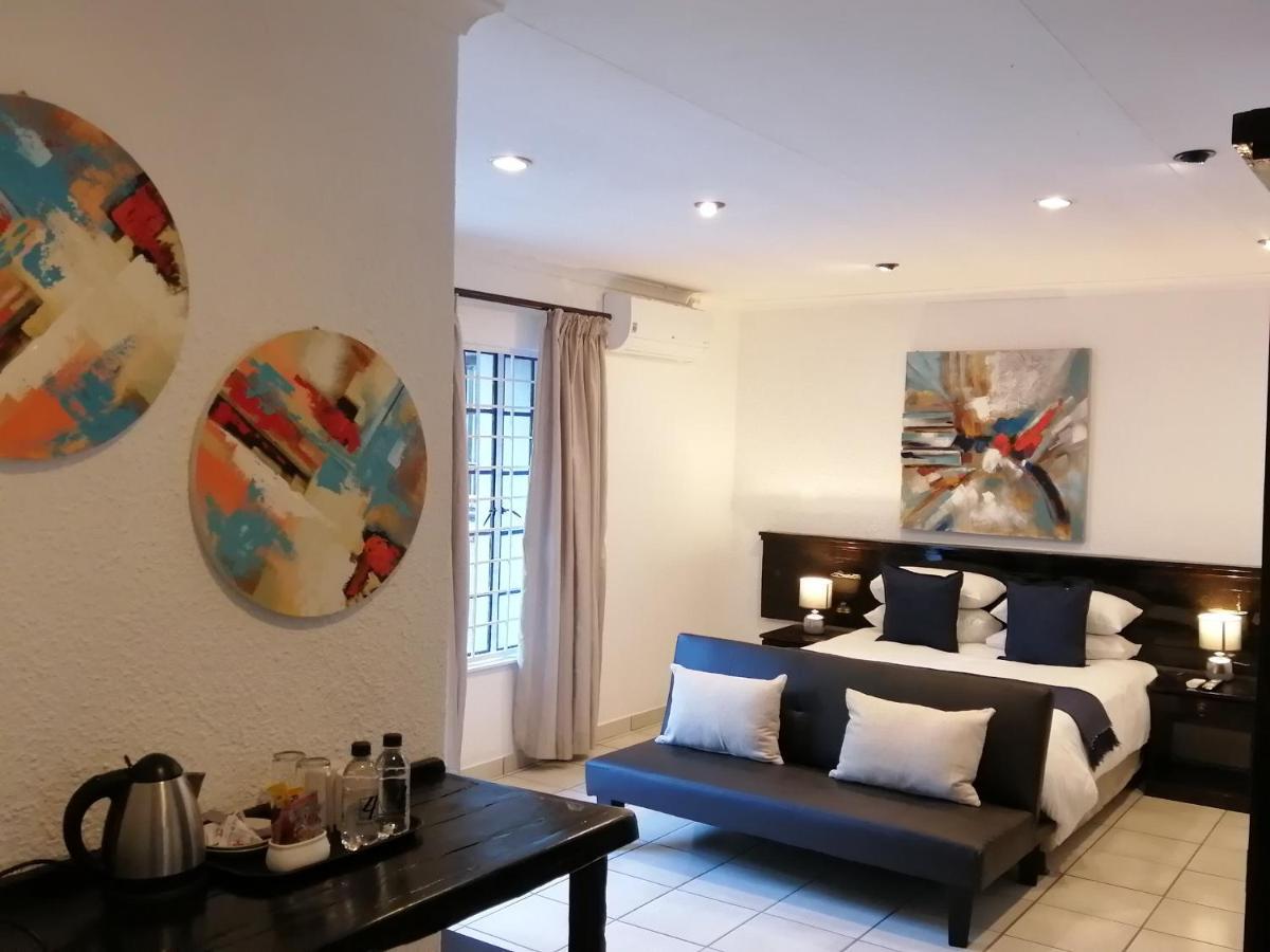 Fourways Bnb Johannesburg Esterno foto