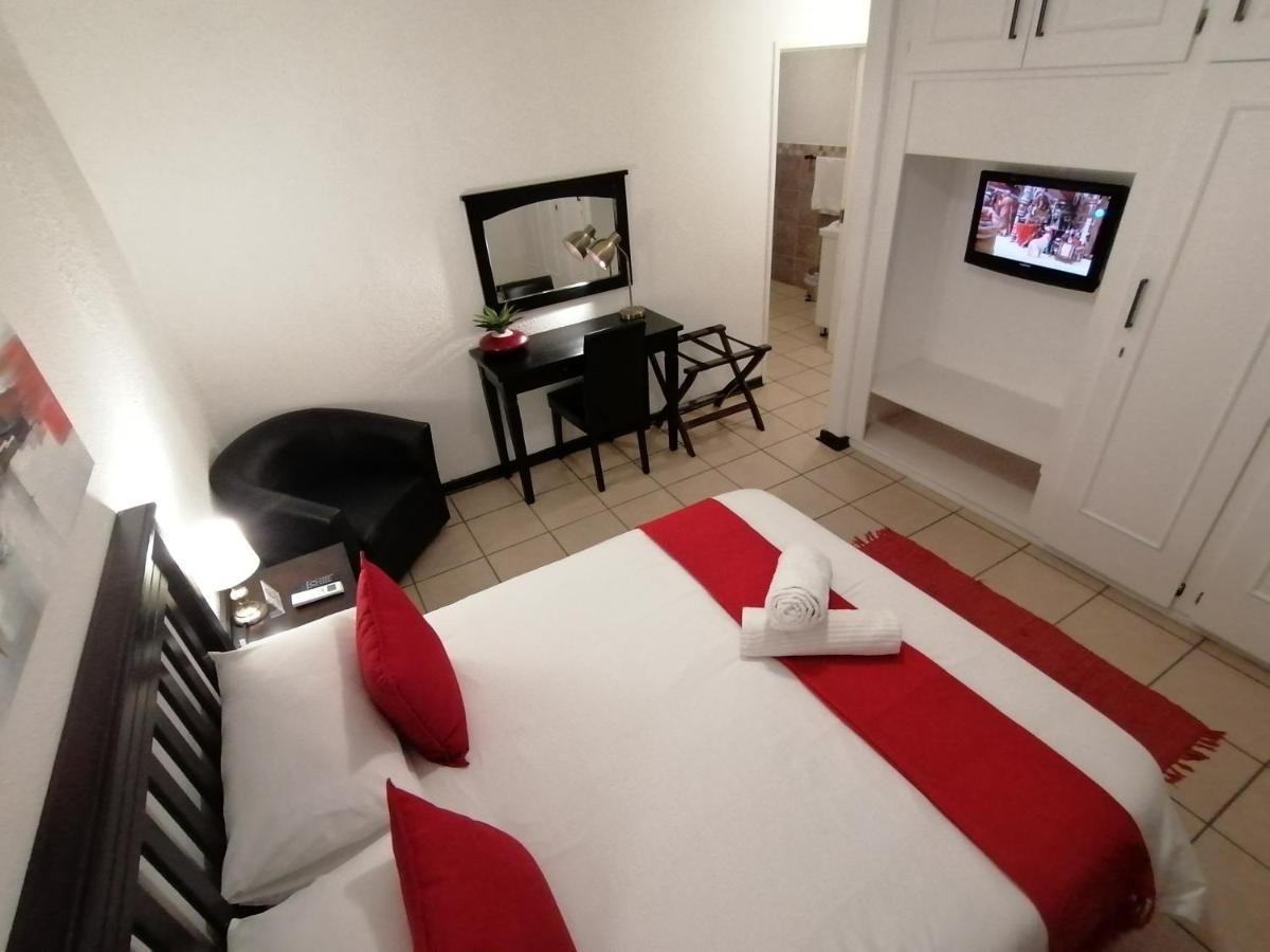 Fourways Bnb Johannesburg Esterno foto