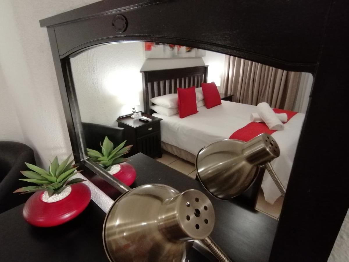 Fourways Bnb Johannesburg Esterno foto
